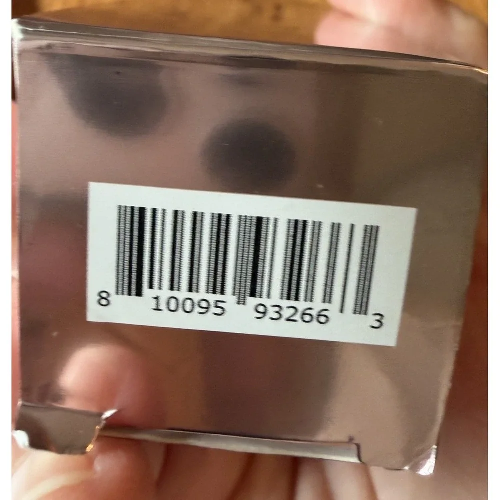 NAKERY Beauty Plumping Velvet Serum-Infused Foundation in Medium SEALED NIB